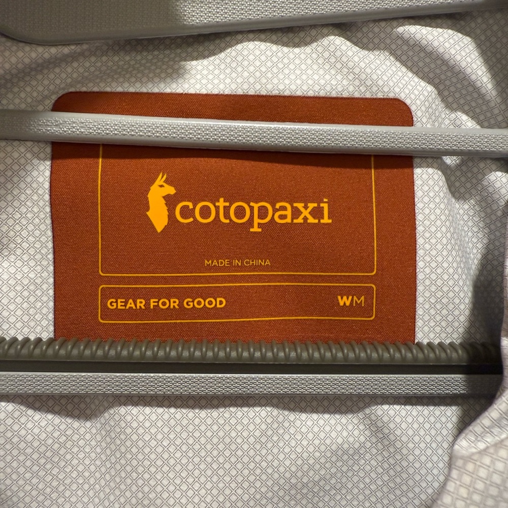 Cotopaxi Cielo Women’s Rain Jacket - Picture 2 of 7